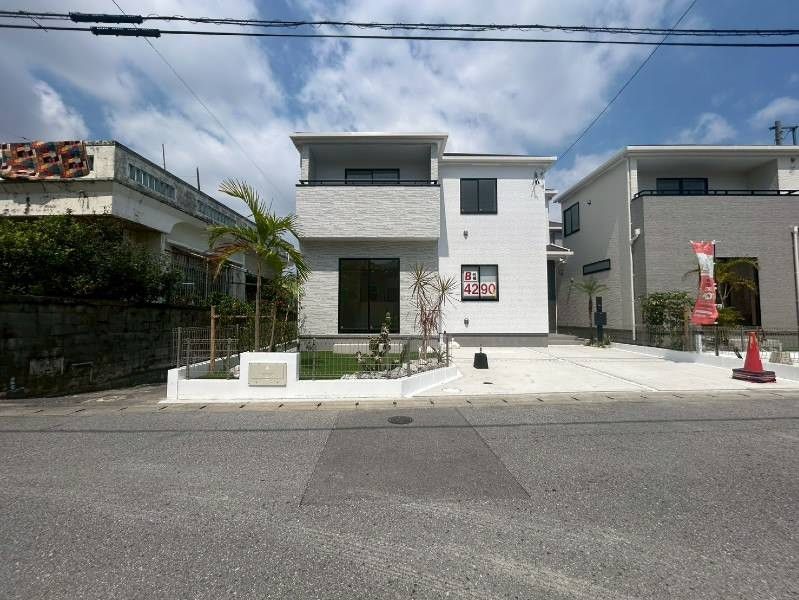New 4LDK House for Sale in Okinawa City Higashi - Thumbnail 4