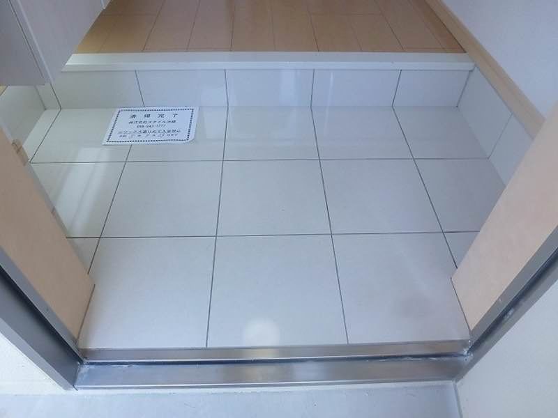 Grace Agari 2LDK Apartment for Rent in Itoman, Okinawa - Thumbnail 3