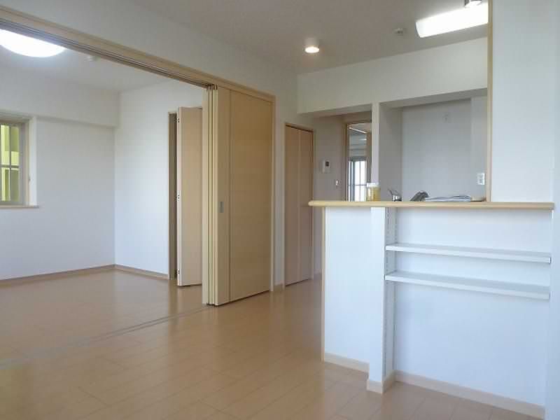 Grace Agari 2LDK Apartment for Rent in Itoman, Okinawa - Thumbnail 4