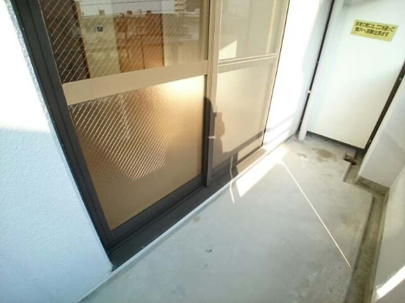 1K Apartment for Rent in Naha Daido, Okinawa - Near Monorail - Thumbnail 2