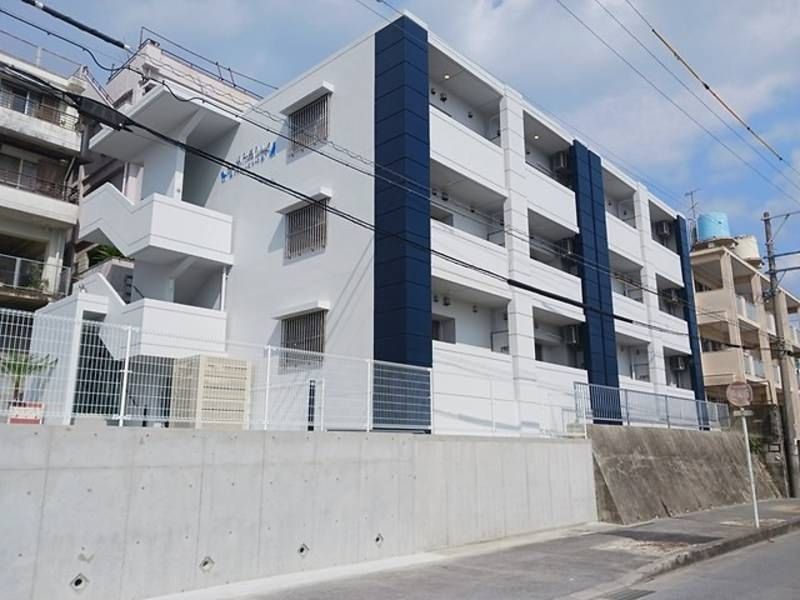 1LDK Apartment for Rent in Naha, Okinawa - South Hills Woof - Thumbnail 2