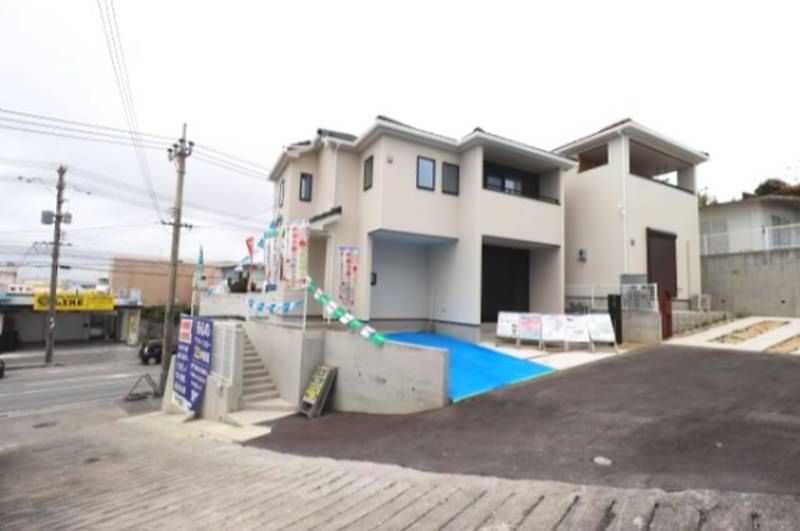 New 4LDK House for Sale in Uruma City, Okinawa - Thumbnail 2