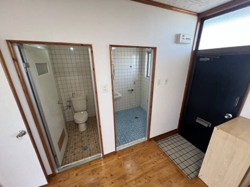 2DK Apartment for Rent in Ginowan City, Okinawa - 37.8 sqm - Thumbnail 3