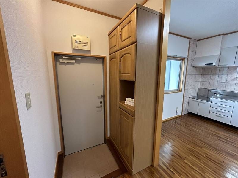 Rent 2LDK Apartment in Nanjō City, Okinawa with Free Internet & Parking - Thumbnail 3