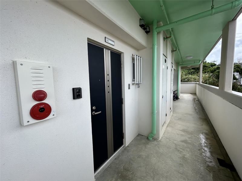Rent 2LDK Apartment in Nanjō City, Okinawa with Free Internet & Parking - Thumbnail 2