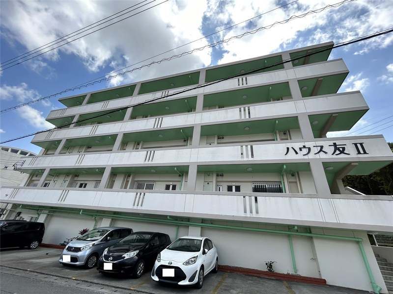 Rent 2LDK Apartment in Nanjō City, Okinawa with Free Internet & Parking - Image 1