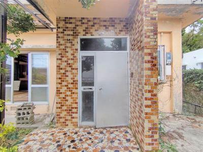 Haebaru Town Shinkawa flat-top remodeled house Haebaru Town Shinkawa detached house for sale (reinforced concrete (RCB construction), system kitchen, monitor intercom, 2LDK, 33,990,000 yen) | Okinawa property information [Go Home] No. 677-212 — Front_door, Haebaru, Okinawa