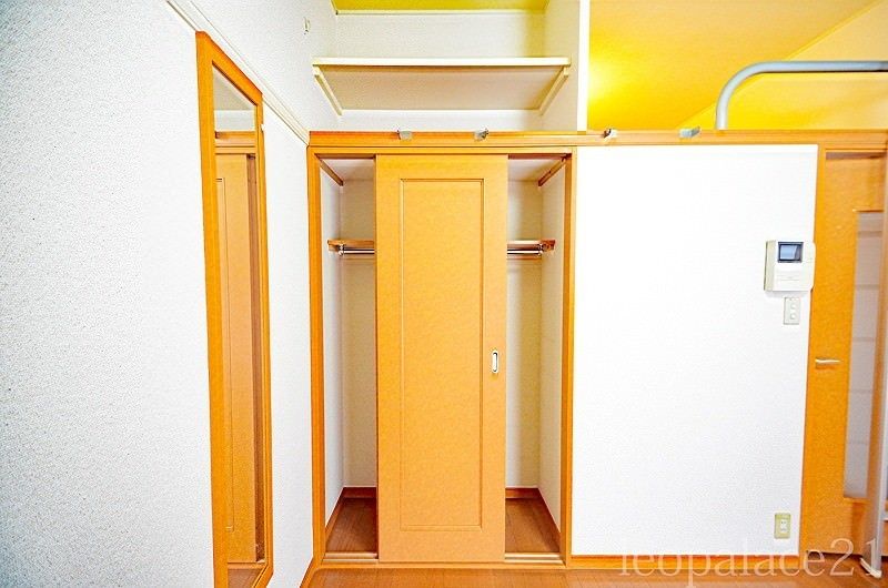 1K Apartment for Rent in Tomigusuku, Okinawa - Leopalace Wakana - Thumbnail 4