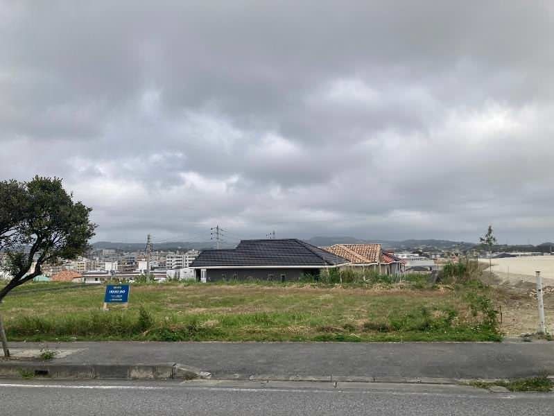 Land for Sale in Yaese Town, Okinawa - Elevated Plots with Views - Thumbnail 3