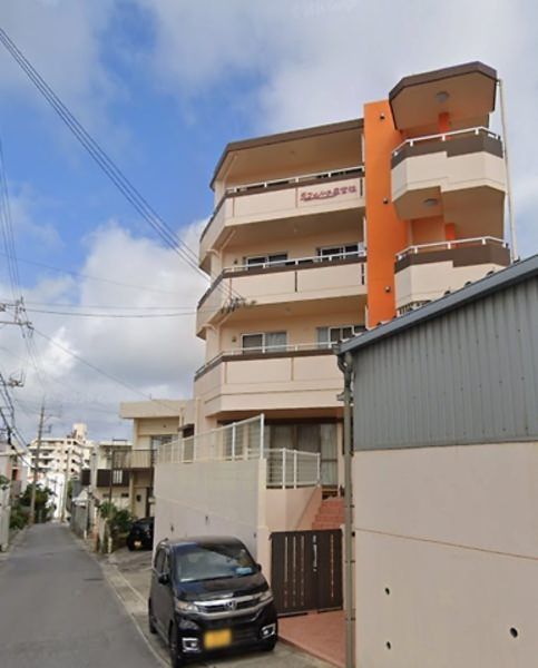 2LDK Apartment for Rent in Urasoe City, Okinawa - Image 1