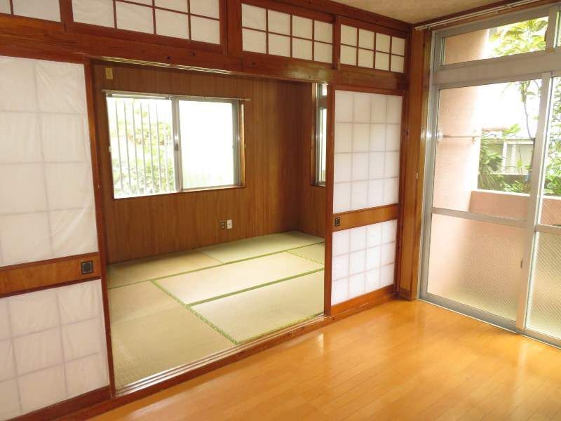 2DK Apartment for Rent in Nishihara-cho, Okinawa - Thumbnail 3