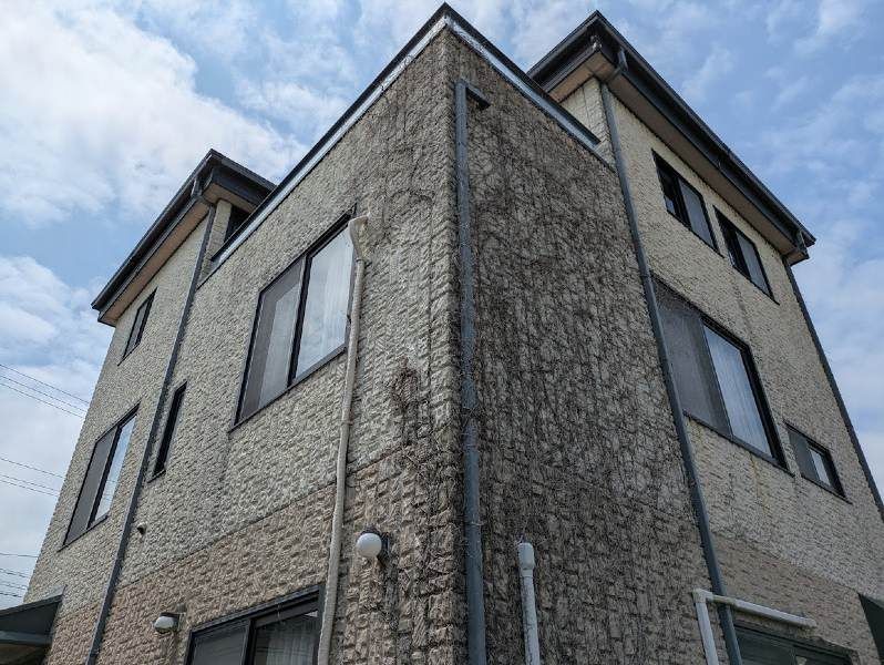 5LDK Steel-Frame House for Sale in Ginowan, Okinawa - Thumbnail 2