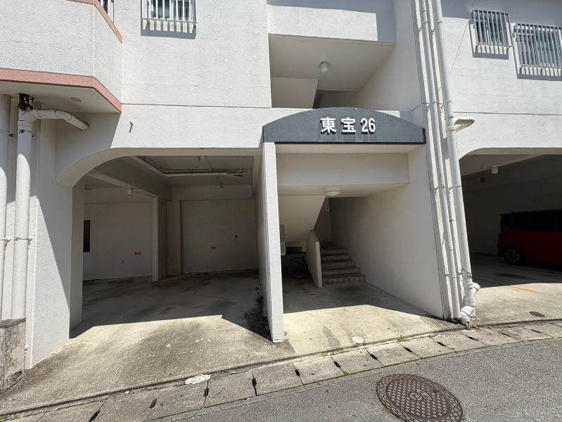 3DK Apartment for Rent in Haebaru, Okinawa - 70,000 Yen - Thumbnail 3