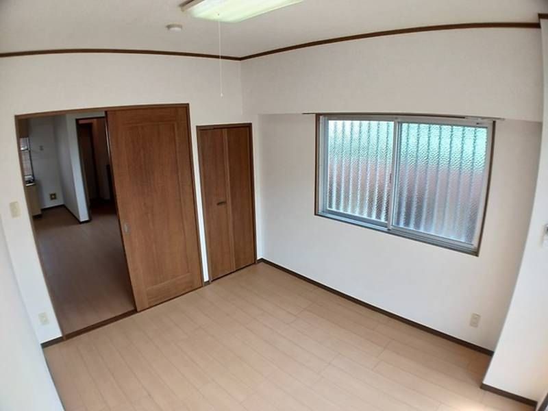 2LDK Apartment for Rent in Nishihara Town, Okinawa - 62,000 Yen - Thumbnail 3