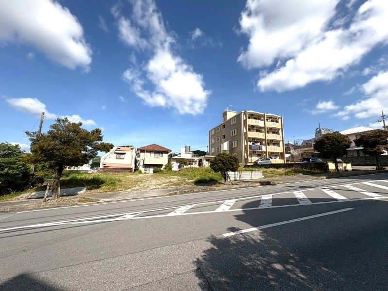Residential Plot for Sale in Nishihara Town, Okinawa - 177.41 sqm - Thumbnail 2