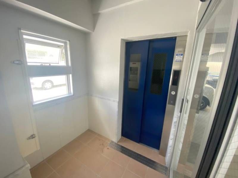 1K Apartment for Rent in Naha, Okinawa - Pet Friendly - Thumbnail 2