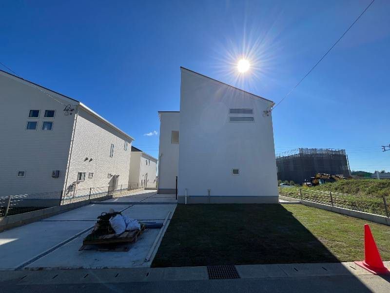 New 3LDK House with High Wind Resistance in Yomitan, Okinawa - Thumbnail 3