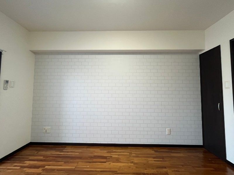 1K Apartment for Rent in Ginowan City, Okinawa - Thumbnail 2