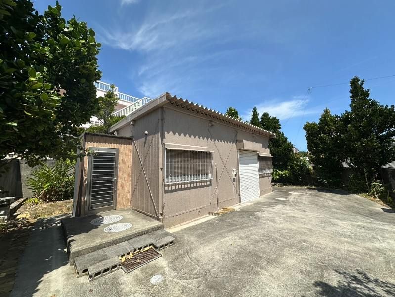 1LDK House for Sale on Ikei Island, Uruma City, Okinawa - Thumbnail 3