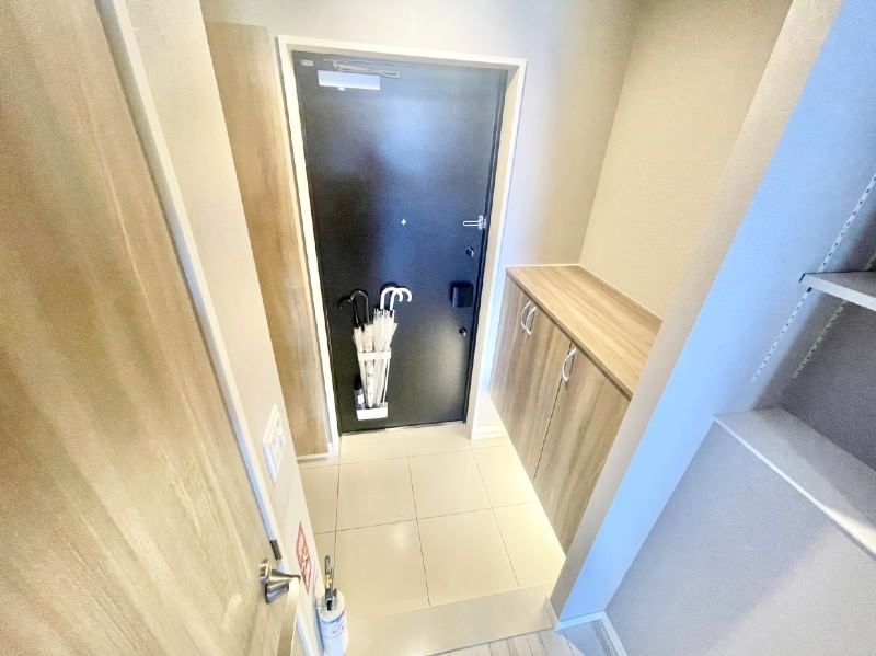Wise Stem Court Naha Kume High-Rise 1LDK with Ocean View - Thumbnail 2