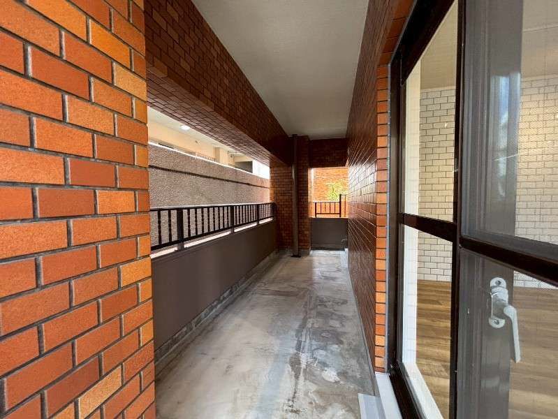 Lions Mansion Tomari Fully Renovated 1LDK Apartment in Naha - Thumbnail 3
