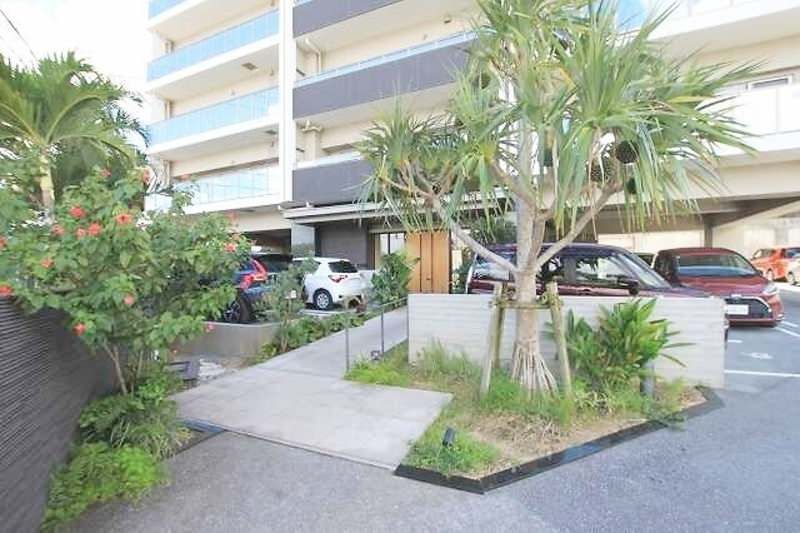 3LDK Apartment for Rent in Urasoe, Okinawa - Milco Mansion Maeda - Thumbnail 2