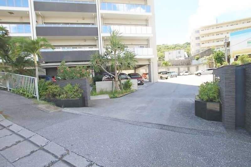 3LDK Apartment for Rent in Urasoe, Okinawa - Milco Mansion Maeda - Thumbnail 3