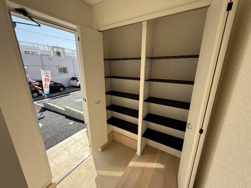 New 4LDK Detached House for Sale in Uruma City, Okinawa - Thumbnail 4