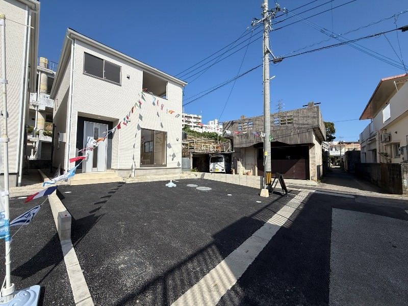 New 4LDK Detached House for Sale in Uruma City, Okinawa - Thumbnail 3