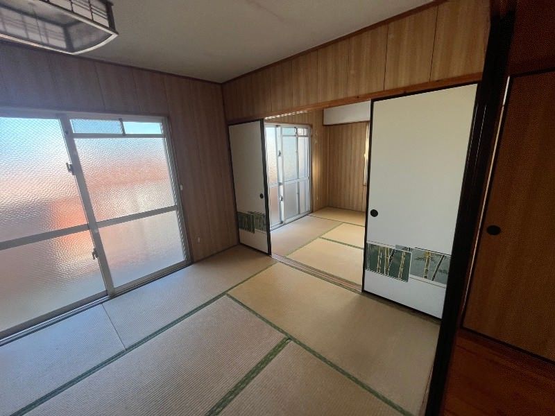 3DK Pet-Friendly Apartment for Rent in Ginowan, Okinawa - Thumbnail 3