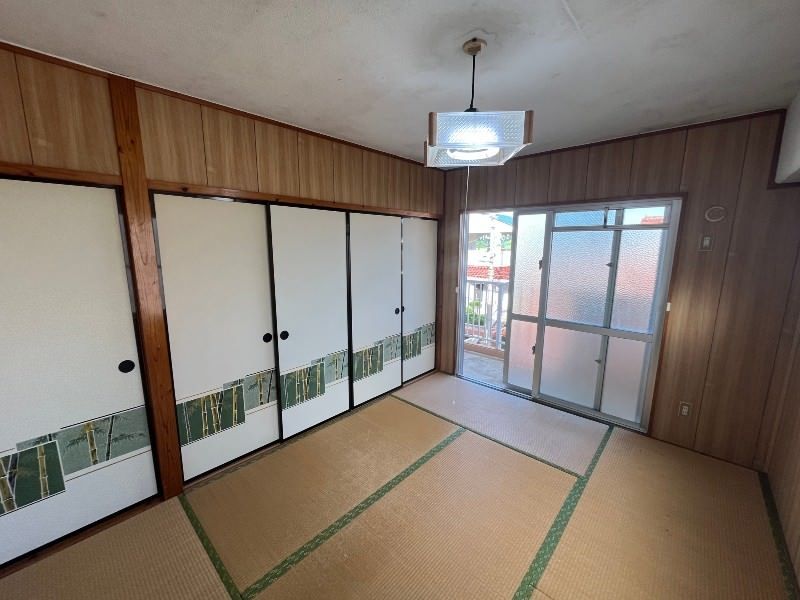3DK Pet-Friendly Apartment for Rent in Ginowan, Okinawa - Thumbnail 4
