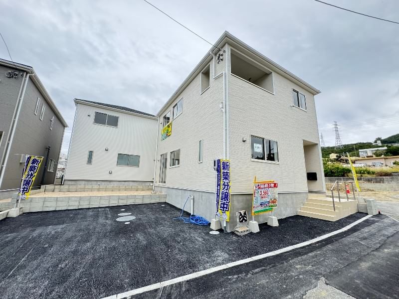 New 4LDK House in Nakagusuku Village, Okinawa | 2025 Build - Thumbnail 3