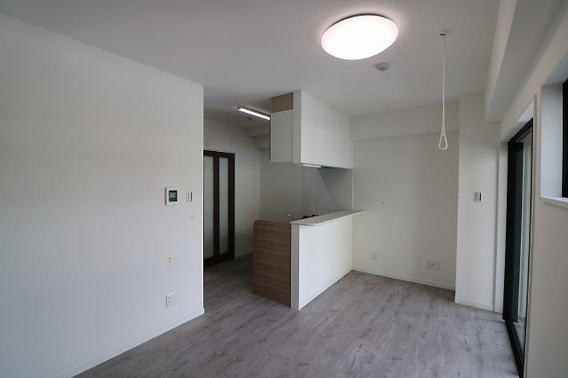 Wai Wave Court 1R Apartment for Rent in Naha, Okinawa - Thumbnail 2