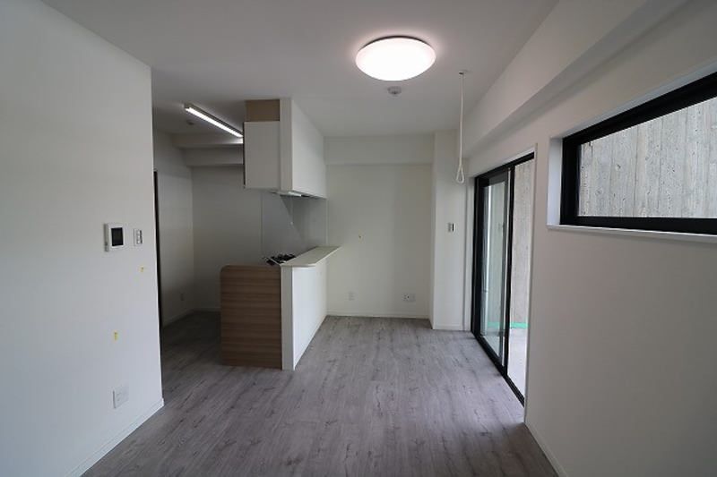 Wai Wave Court 1R Apartment for Rent in Naha, Okinawa - Thumbnail 3