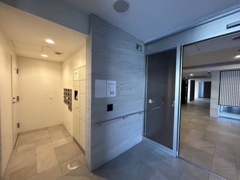 Renovated 2LDK Condo in Ginowan, Okinawa with Pet-Friendly Features - Thumbnail 4