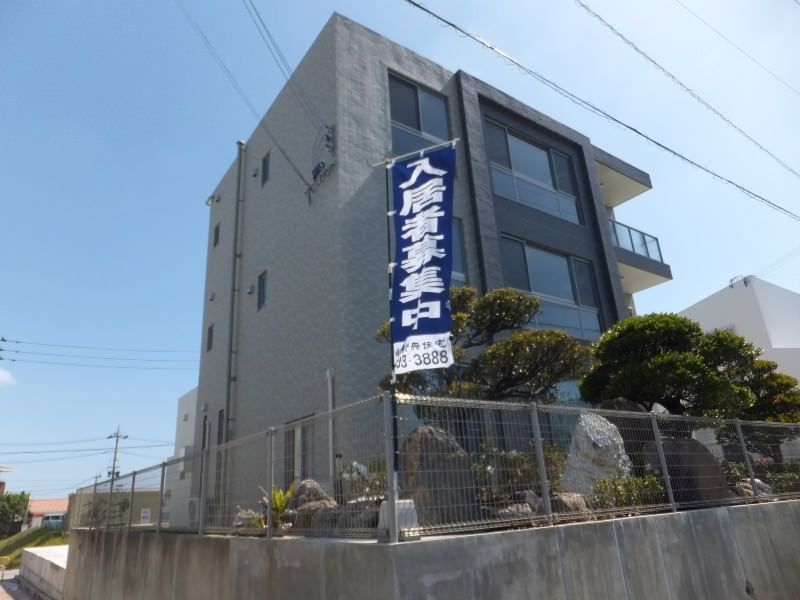 New 2LDK Apartment in Rakichan, Okinawa with Free Internet & Parking - Thumbnail 2