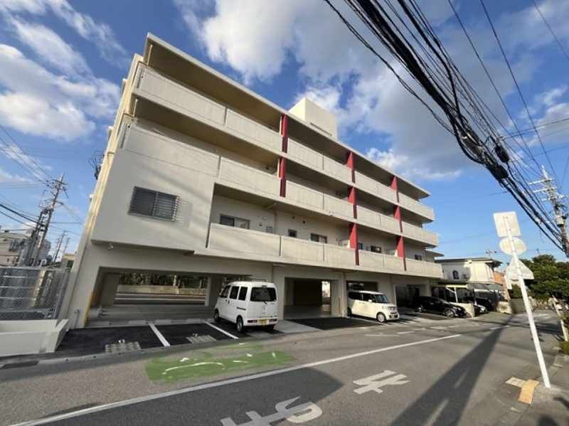 Villa Ensoleille 2LDK Apartment for Rent in Urasoe, Okinawa - Thumbnail 2