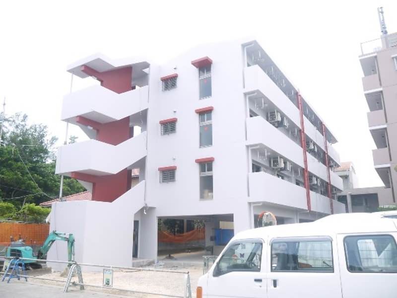 1K Apartment in Okinawa City with Free Internet & Auto-Lock - Main Image