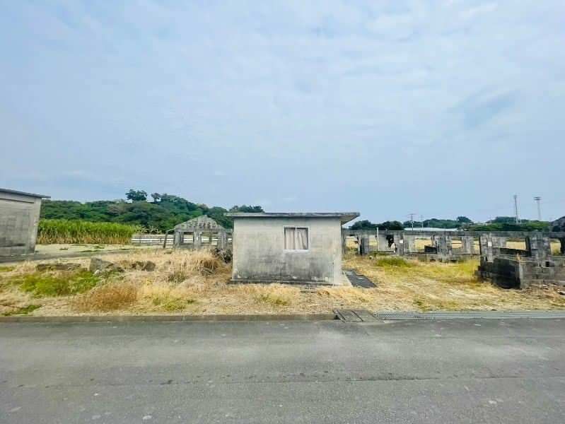 Land for Sale in Shinjo, Yaese Town, Okinawa - 1,074 sqm Plot - Thumbnail 3