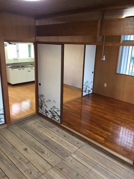 2DK Apartment for Rent in Tomigusuku, Okinawa - 38 sqm - Thumbnail 3