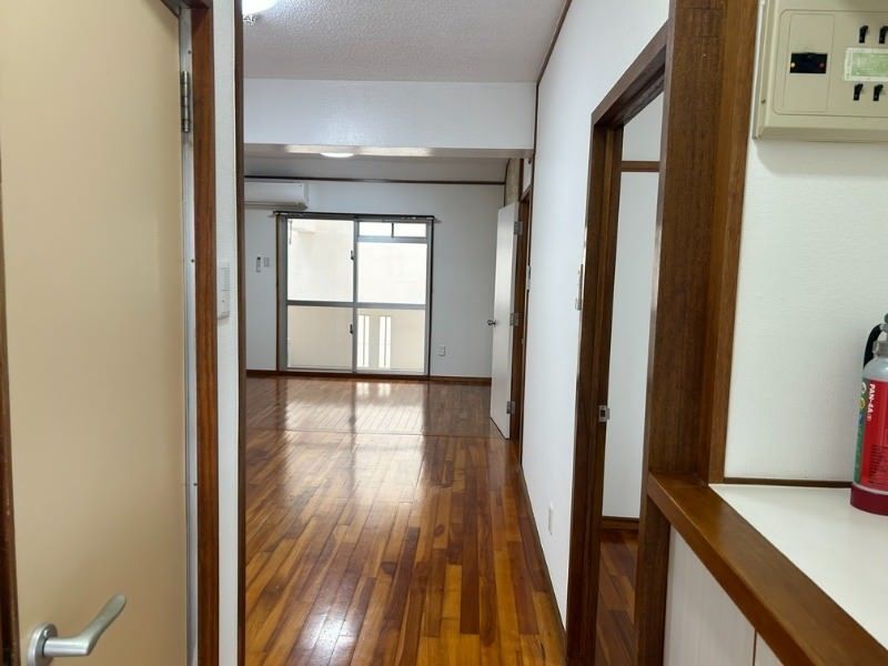 Station 329 2LDK Apartment for Rent in Yonabaru, Okinawa - Thumbnail 2