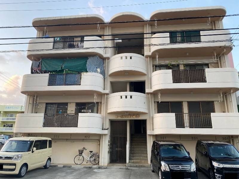 3DK Apartment for Rent in Itoman, Okinawa - 52.1 sqm - Thumbnail 2