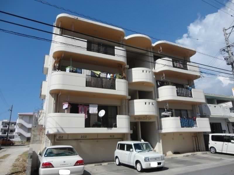 3DK Apartment for Rent in Itoman, Okinawa - 52.1 sqm - Thumbnail 3