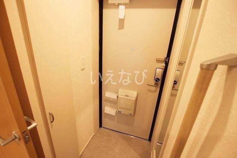 Modern 1K Apartment for Rent in Ginowan, Okinawa - 2019 Build - Thumbnail 4