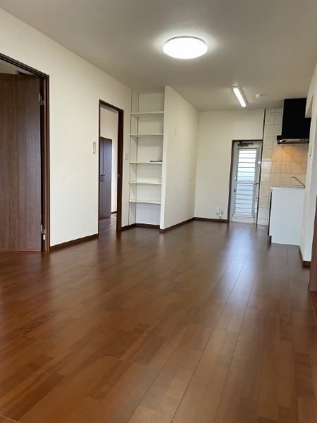 2018-Built 3LDK Apartment for Rent in Haebaru, Okinawa - Thumbnail 4
