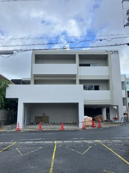 Modern 2LDK Apartment for Rent in Ginowan, Okinawa - Thumbnail 2