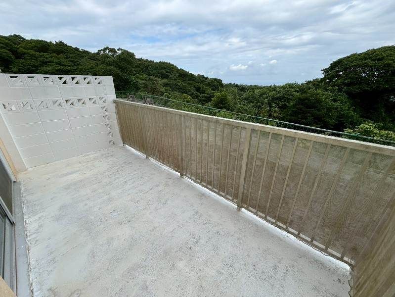 1R Ocean View Apartment for Rent in Nakijin, Okinawa - Thumbnail 4