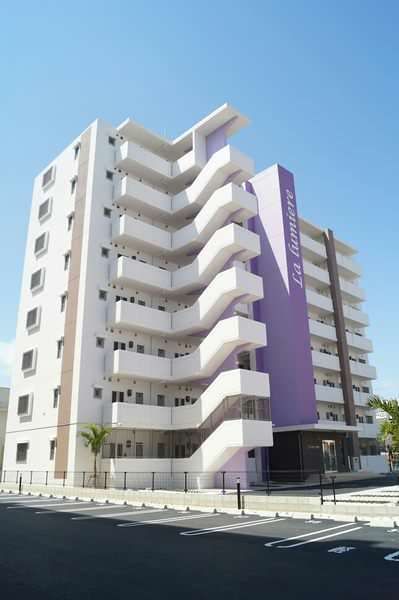 1LDK Apartment for Rent in Okinawa City Central, Okinawa - Thumbnail 2