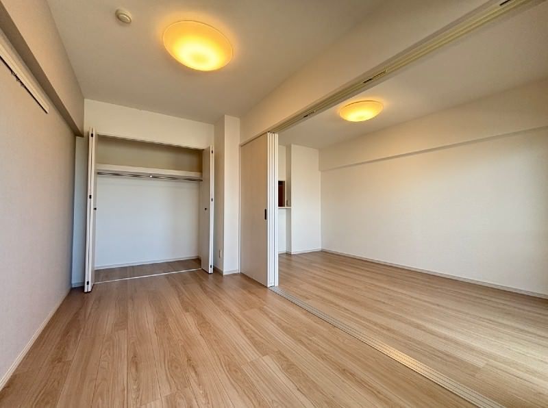 New 1LDK Pet-Friendly Apartment for Rent in Itoman, Okinawa - Thumbnail 4