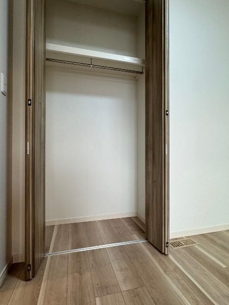 New 3LDK Apartment with Ocean Views near Shuri Castle, Naha - Thumbnail 4